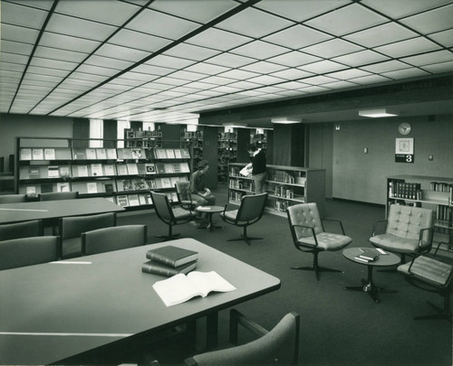 Sprague Library interior, Harvey Mudd College