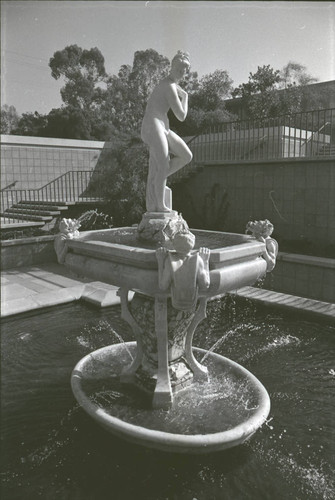 Venus statue and fountain, Harvey Mudd College