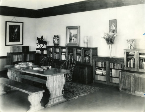 Carnegie Hall Library Viola Minor Westergaard Memorial Room, Pomona College