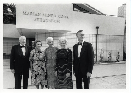 Marian Miner Cook Athenaeum, Claremont McKenna College