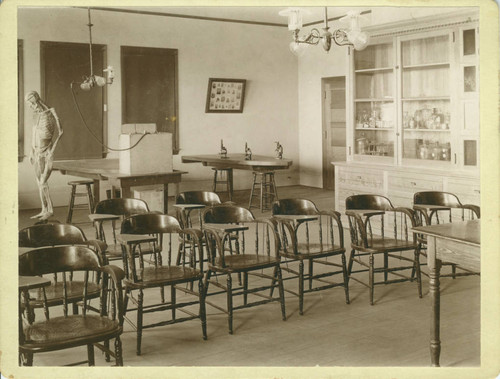 Pearsons Hall classroom, Pomona College