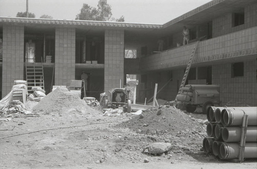 Marks Hall construction, Harvey Mudd College