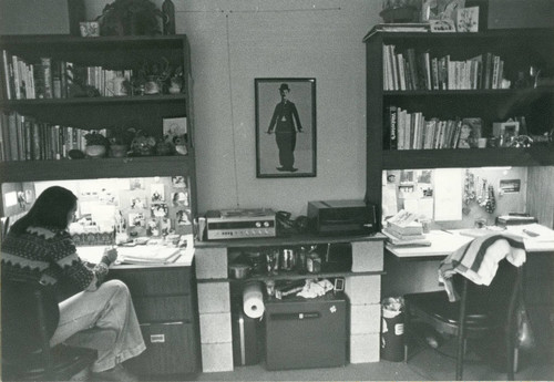 Dorm room, Pitzer College