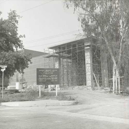 Construction of Garrison Theater, Scripps College