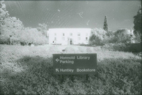 Honnold Library and directional sign, Claremont University Consortium