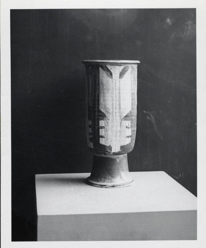 Ceramic vase, Scripps College