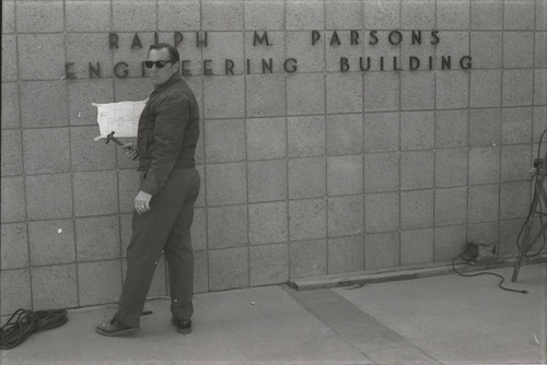 Parsons Engineering Building sign installation, Harvey Mudd College