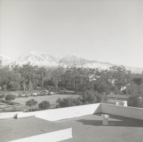 Mount Baldy behind Garrison Theater construction site, Scripps College