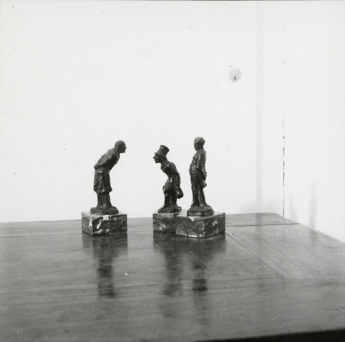 Small statues, Scripps College