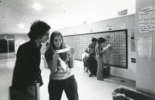 Students in mailroom, Pitzer College