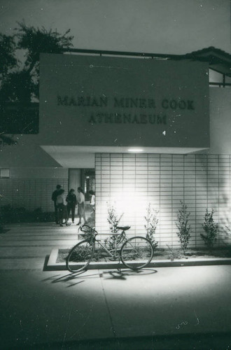 Marian Miner Cook Athenaeum, Claremont McKenna College