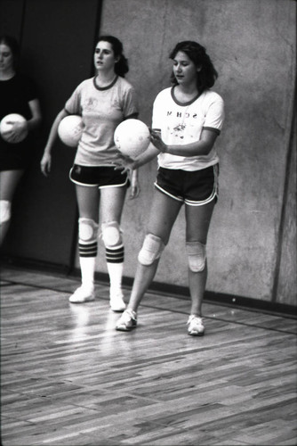 Volleyball players, Scripps College