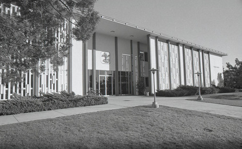 Scott Hall, Pitzer College