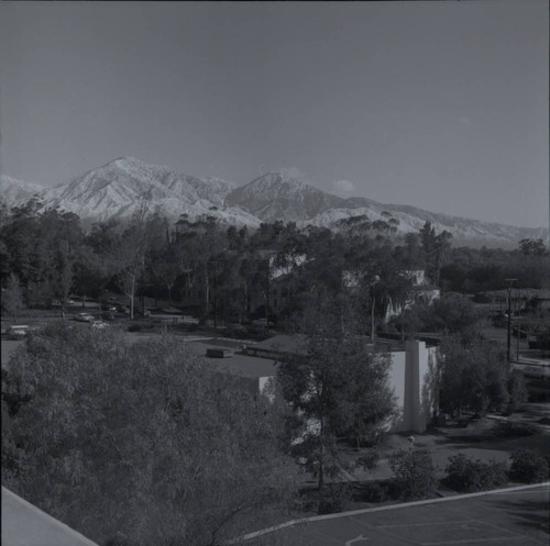 Garrison Theater and Mount Baldy, Scripps College