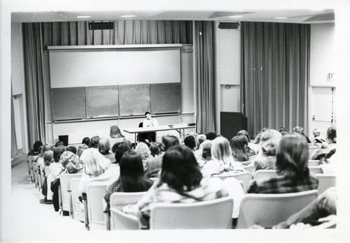 Students in class, Pitzer College