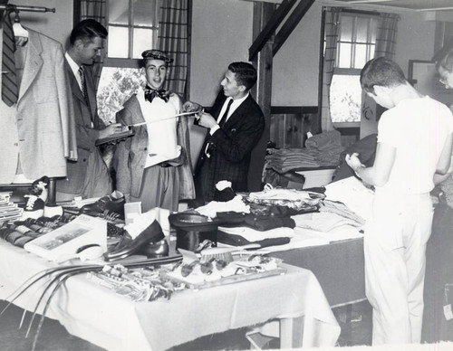 Students in Story House, Claremont McKenna College