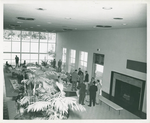 Walker Hall lounge, Pomona College