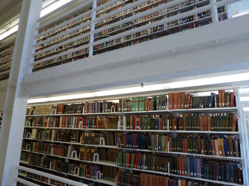 Book stacks inside the Honnold Mudd Library, Claremont University Consortium