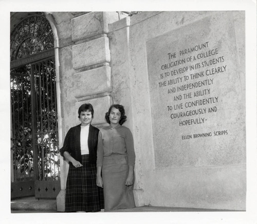 Honnold Gateway, Scripps College