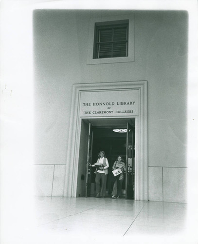 North entrance to Honnold Library