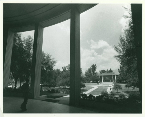 Honnold Library looking toward Garrison Theater