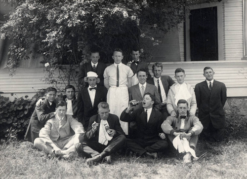 Waiters' Union, Pomona College