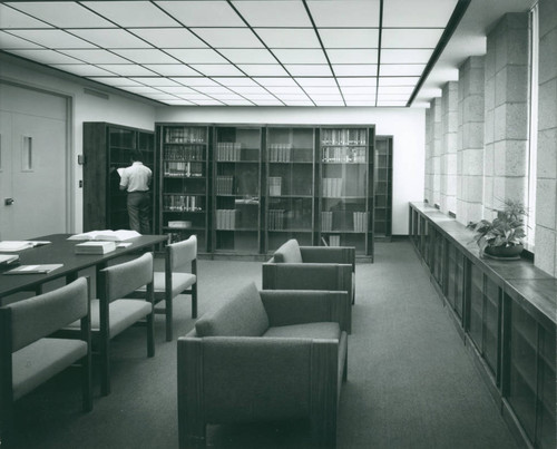 Sprague Library interior, Harvey Mudd College