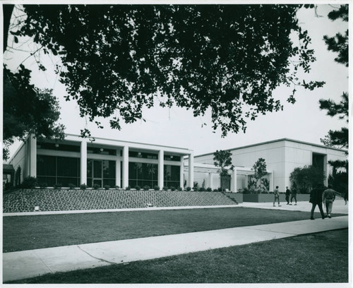 Emett Student Center and McKenna Auditorium, Claremont McKenna College