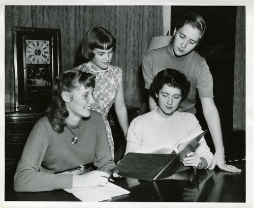 Freshman officers, Scripps College