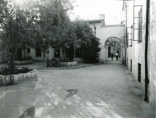 Clark Hall courtyard, Pomona College