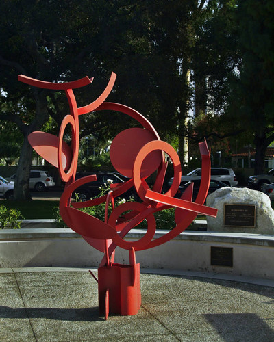 Sculpture at the entrance of the Honnold Mudd Library, Claremont University Consortium