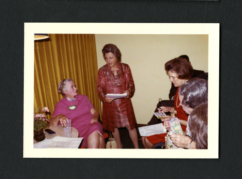 Scripps class of 1931 celebrate their 40th reunion in a living room at Scripps College