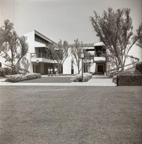 Bette Cree Edwards Humanities Building, Scripps College