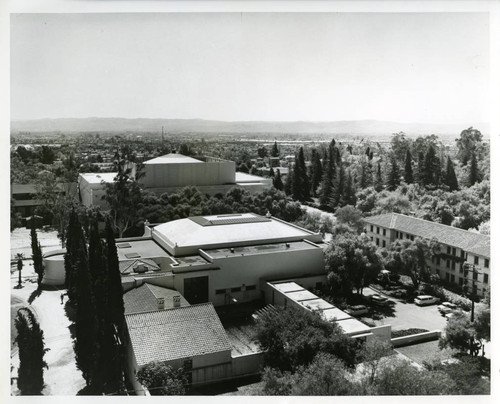 Rains Center, Pomona College