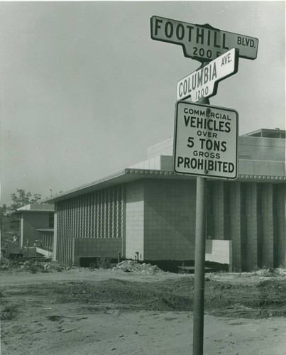 Parsons Engineering Construction street sign, Harvey Mudd College