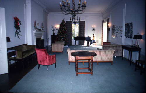 Browning Hall living room, Scripps College