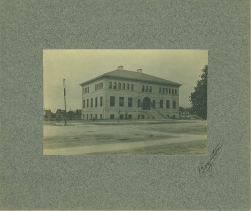 Pearsons Hall, Pomona College