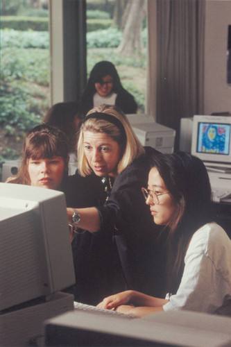 Professor Macko with students, Scripps College