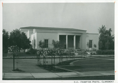 North entrance to Honnold Library