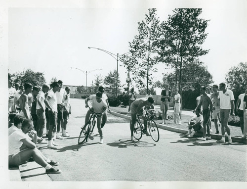 Bicycle race, Harvey Mudd College