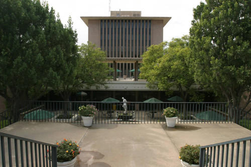 Hixon Court looking at Galileo Hall Building, Harvey Mudd College