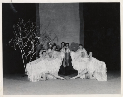 Orchesis dancers, Scripps College