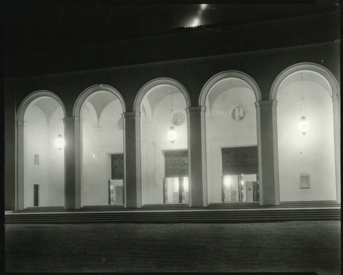 Bridges Auditorium at night, Claremont University Consortium