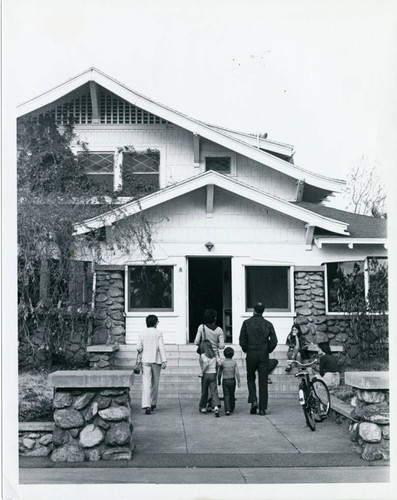 Grove House at its original location, Pitzer College