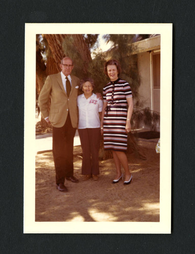 A Scripps alumn from the class of '31 stands with her husband and a fellow alumn at their 40th reunion, Scripps College