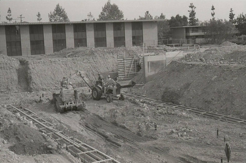 Marks Hall construction, Harvey Mudd College