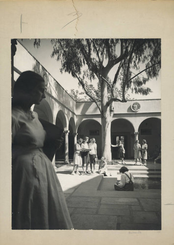 Scripps College students in Eucalyptus Court