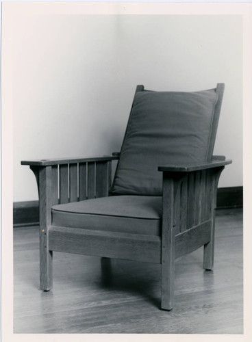 Grove House furniture, Pitzer College