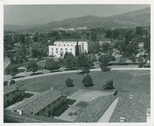 South side of Honnold Library