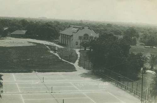 Renwick Gymnasium, Pomona College